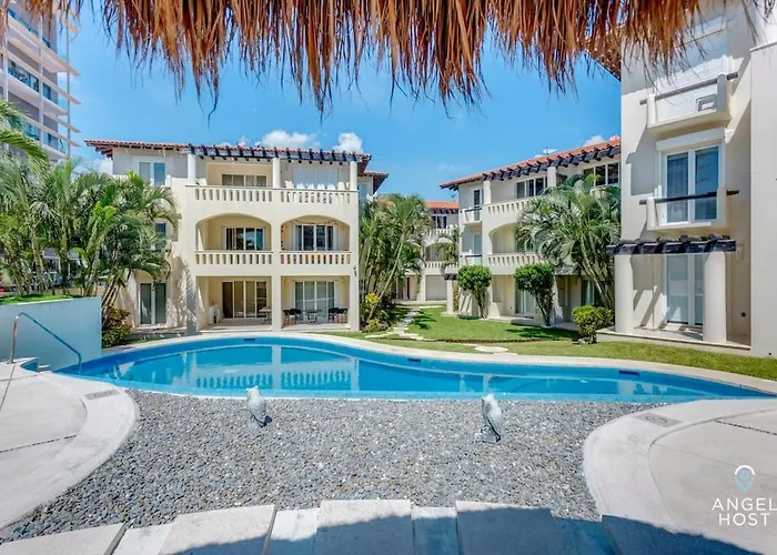 Pool, Gazebo, Parking, 2 Blocks To & 5th Ave Apartment Playa del Carmen